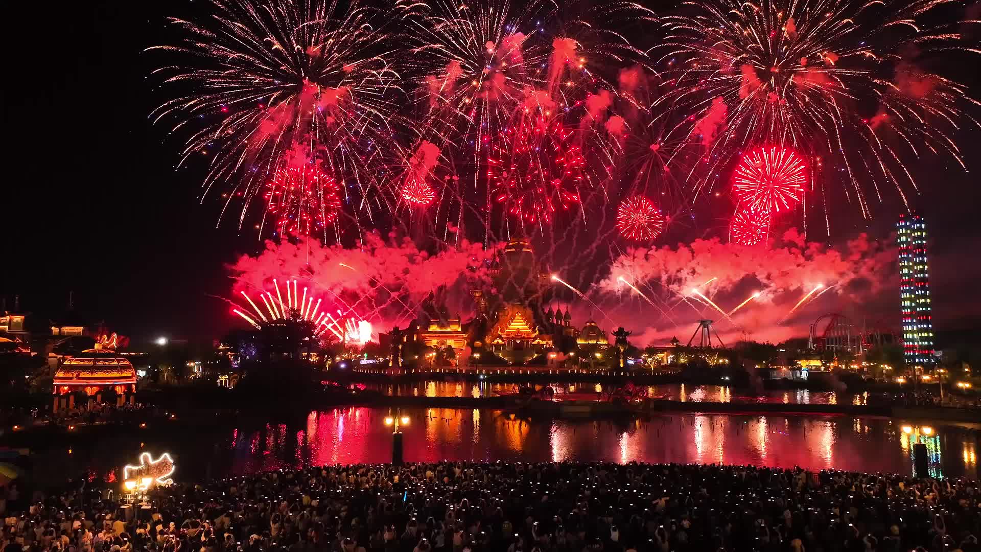 五一“趣”湖南㉑｜非遗+科技！浏阳烟花点亮假期夜经济
