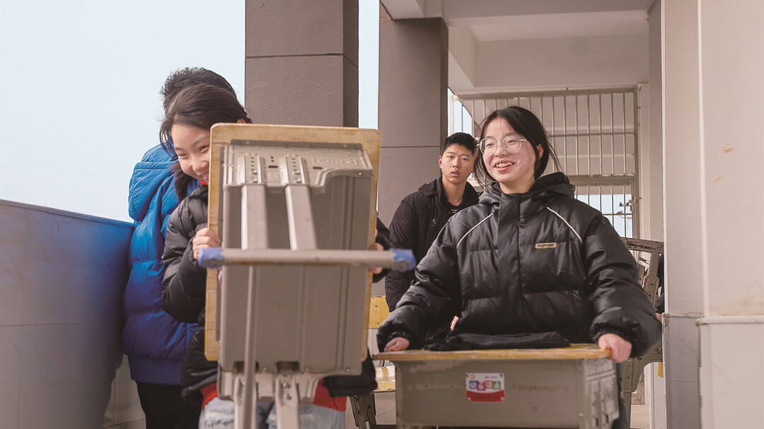 沈晓明主持召开省委常委会会议