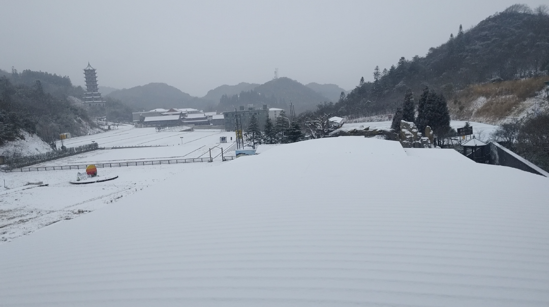 浏阳大围山银装素裹