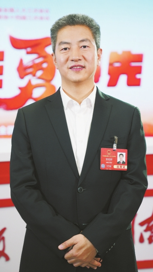 【全国两会访谈】全国人大代表曾超群：因地制宜构建娄底现代化产业体系