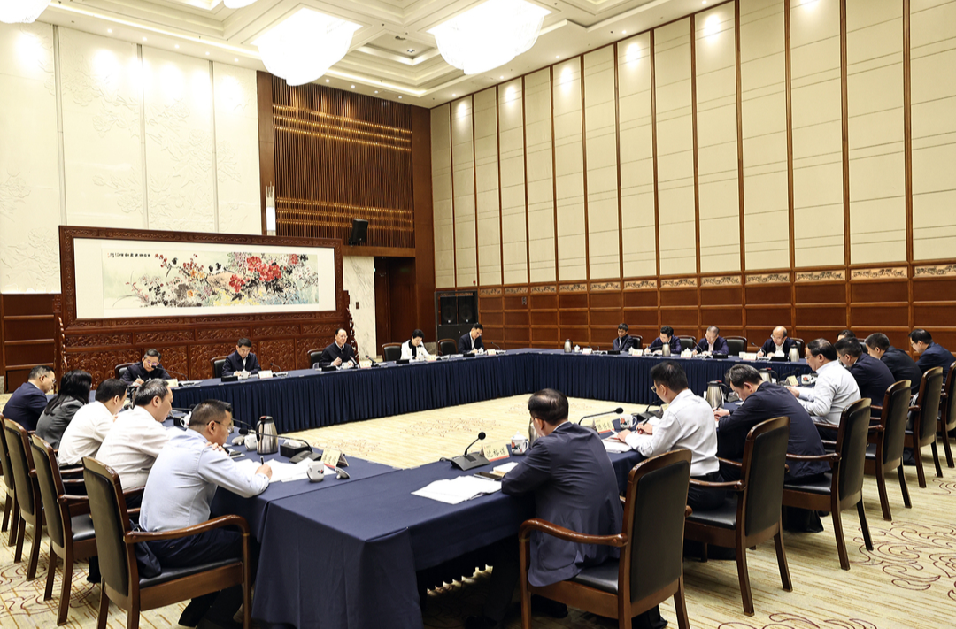 毛伟明专题分析一季度形势部署二季度工作