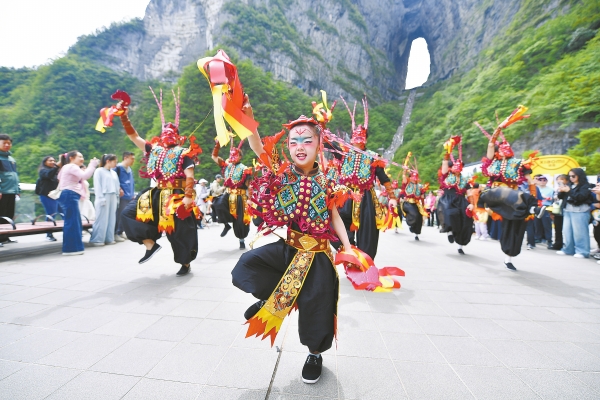 火辣“五一” “湘味”狂欢