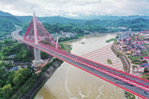 桑龍高速建設(shè)進(jìn)入沖刺階段