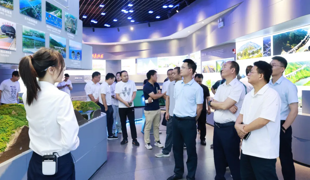 湖南轨道集团开展2025年科技周活动