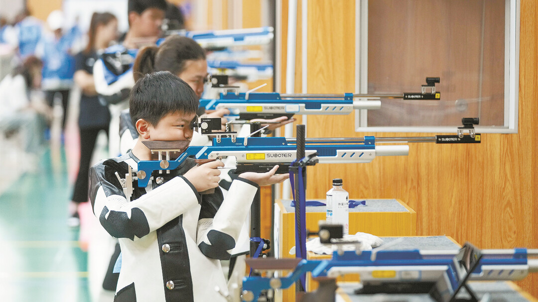 射击小将初露锋芒
