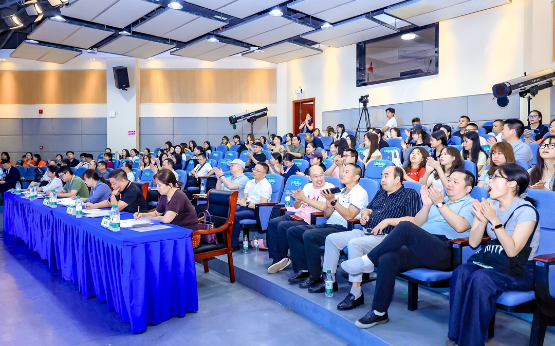 群雄逐鹿展風(fēng)采 2025張吉懷導(dǎo)游大賽收官