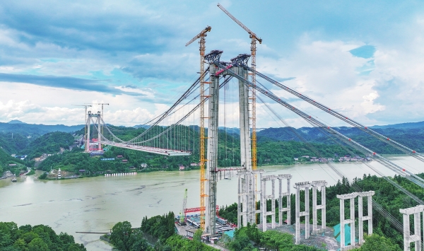 洞庭溪沅水特大桥建设正酣