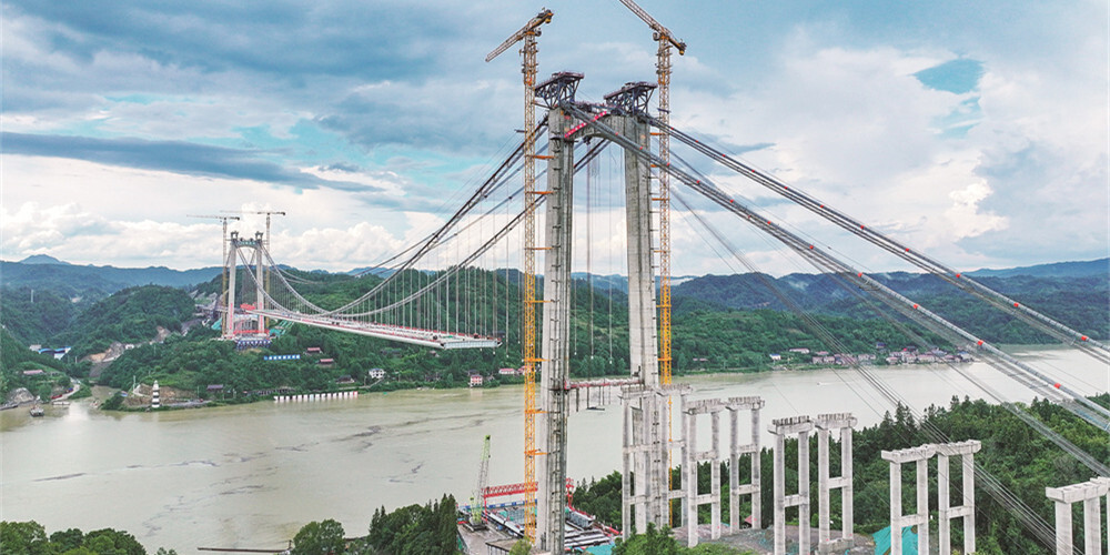 洞庭溪沅水特大桥建设正酣