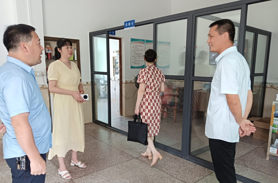 下马渡卫生院开展村卫生室“铁腕巡查”行动