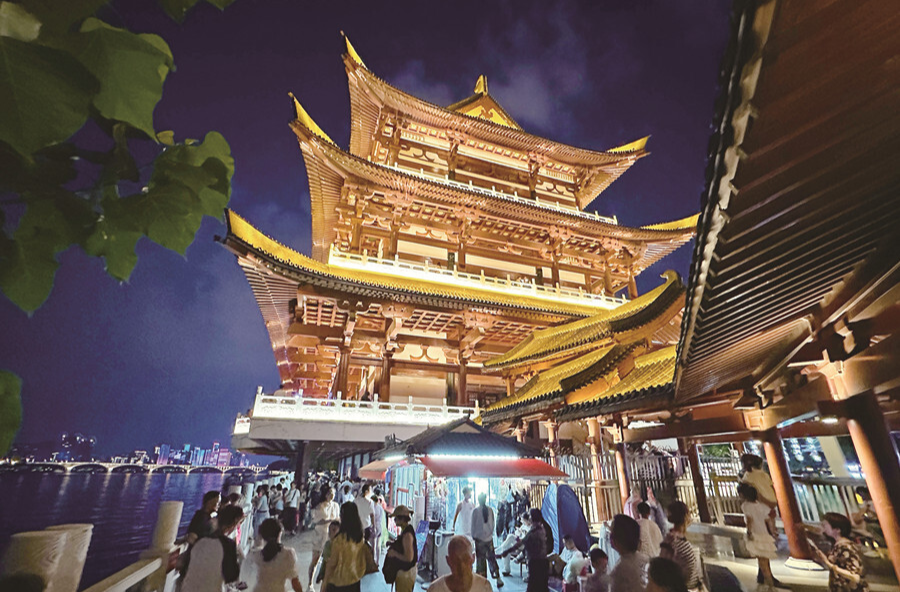 夜游杜甫江閣