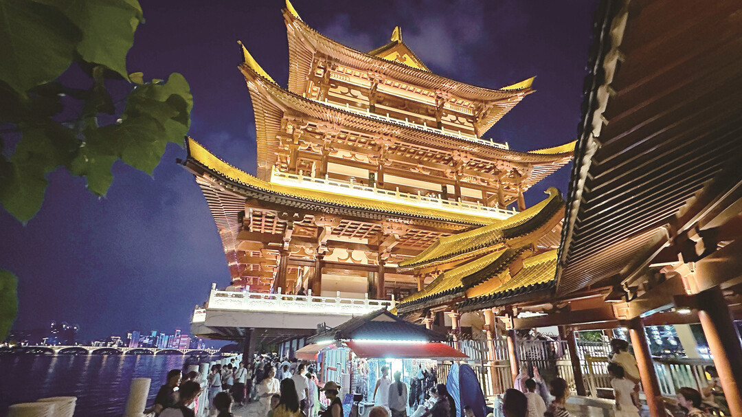夜游杜甫江阁