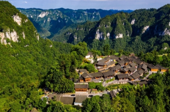 “锰三角”的绿色蜕变