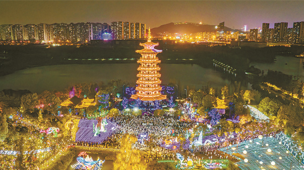 灯展人气旺