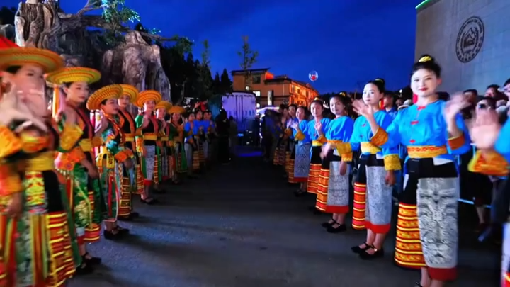 雪峰山“凉资源”带火文旅“夜经济”