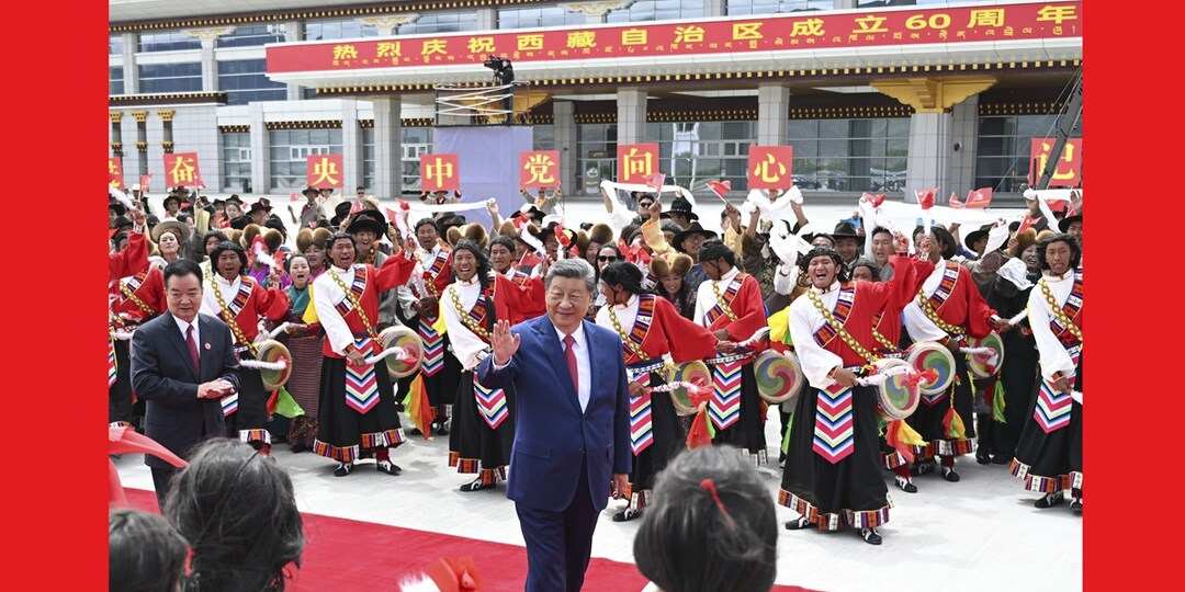 习近平在出席西藏自治区成立60周年庆祝活动后返回北京