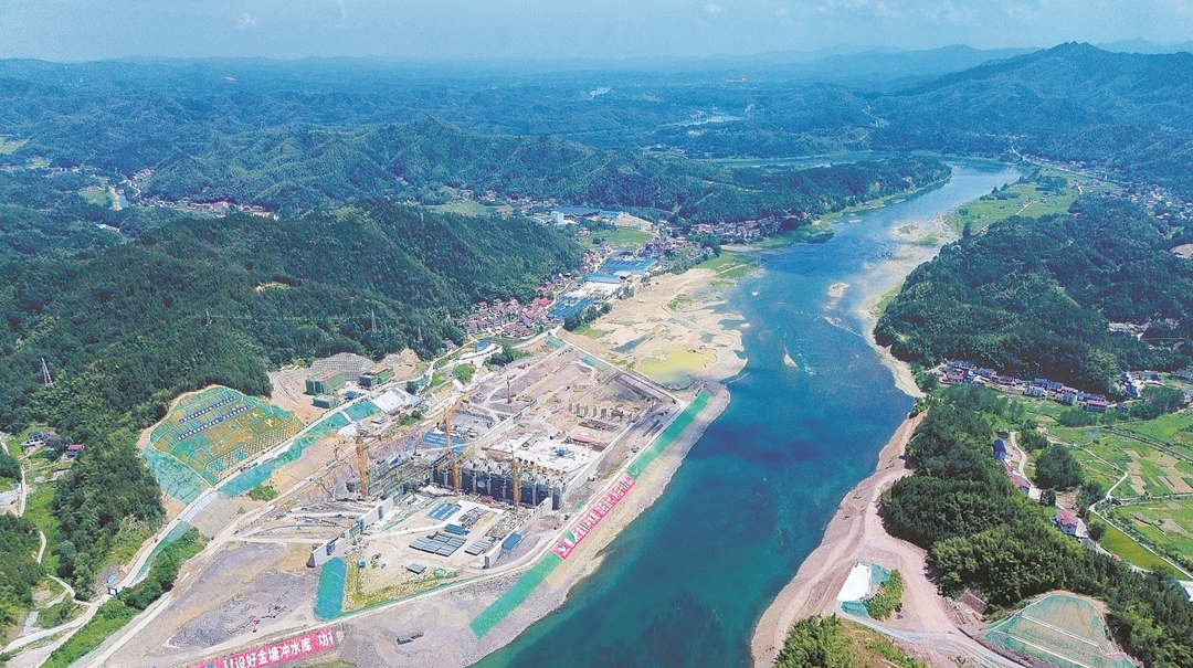 金塘冲水库枢纽工程施工忙