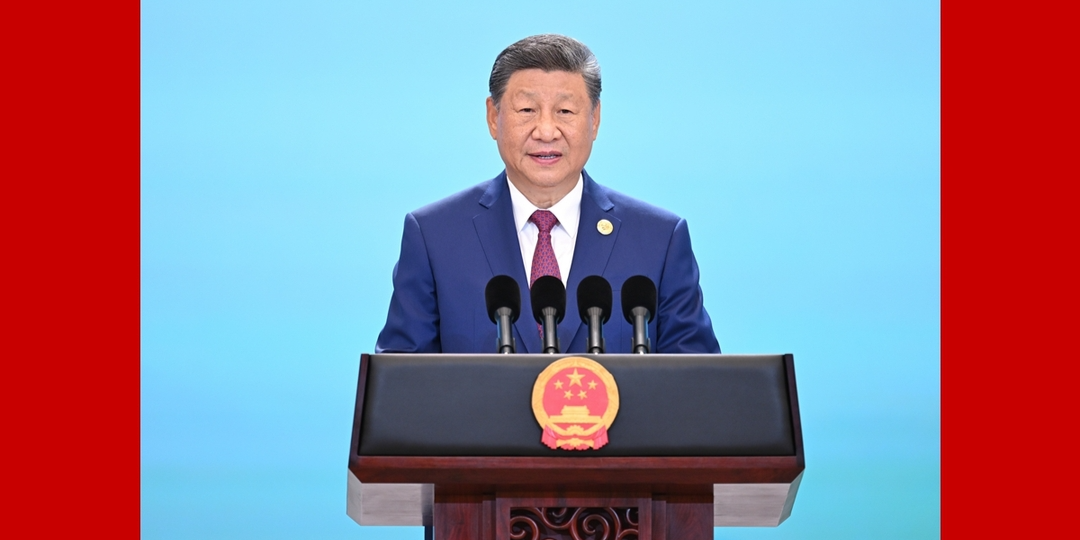 习近平和彭丽媛为出席2025年上海合作组织峰会的国际贵宾举行欢迎宴会