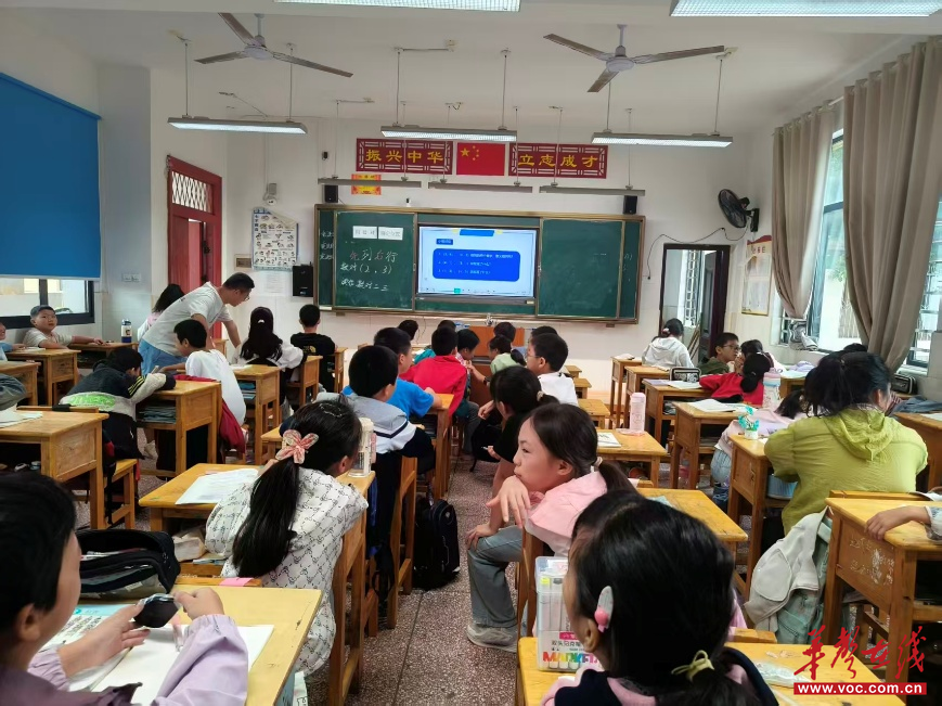 四新岗镇中学：教学视导促提升 精准指导助成长
