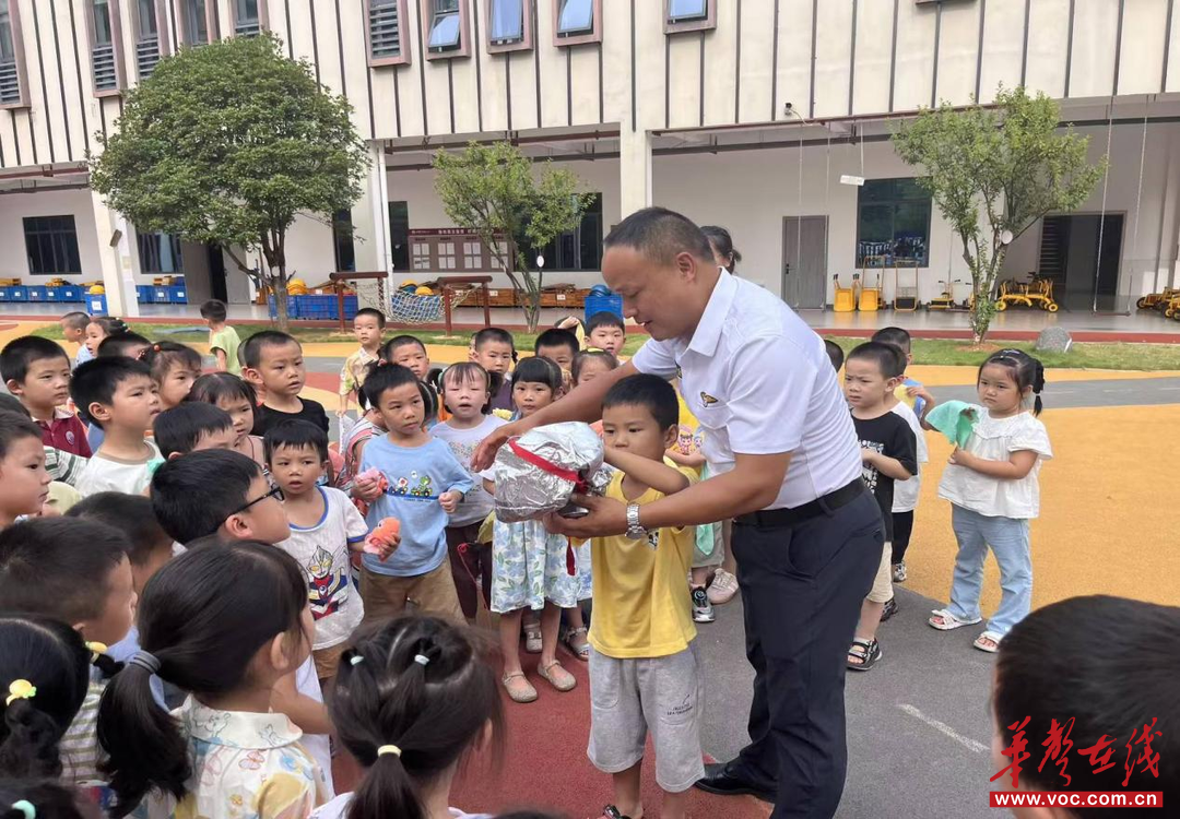 永州市第一幼儿园开展秋季消防安全疏散演练活动