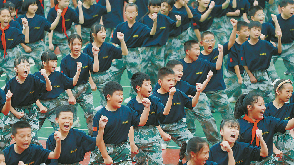 普及國防教育 激發(fā)愛國熱情