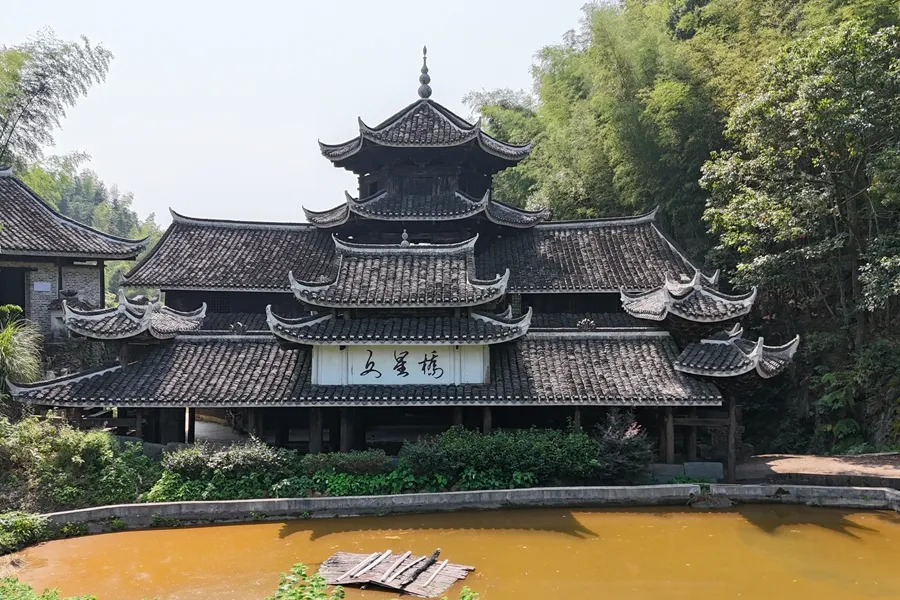 兵書(shū)閣與文星橋_副本.jpg