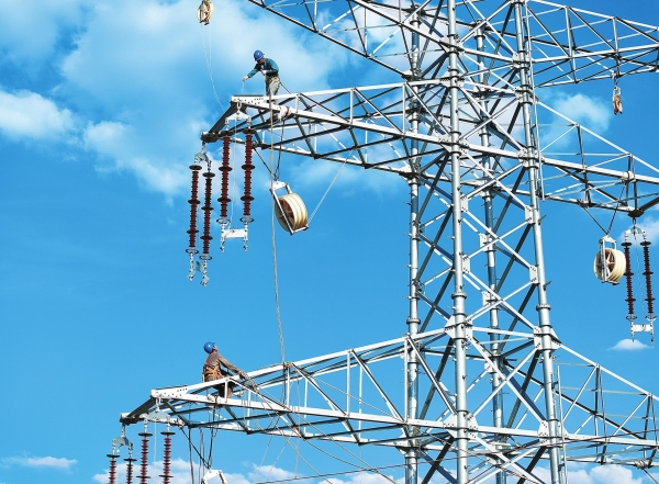 銀線飛架戰金秋