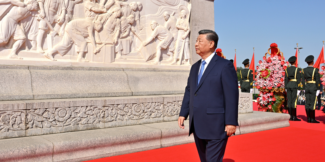 习近平等党和国家领导人出席烈士纪念日向人民英雄敬献花篮仪式