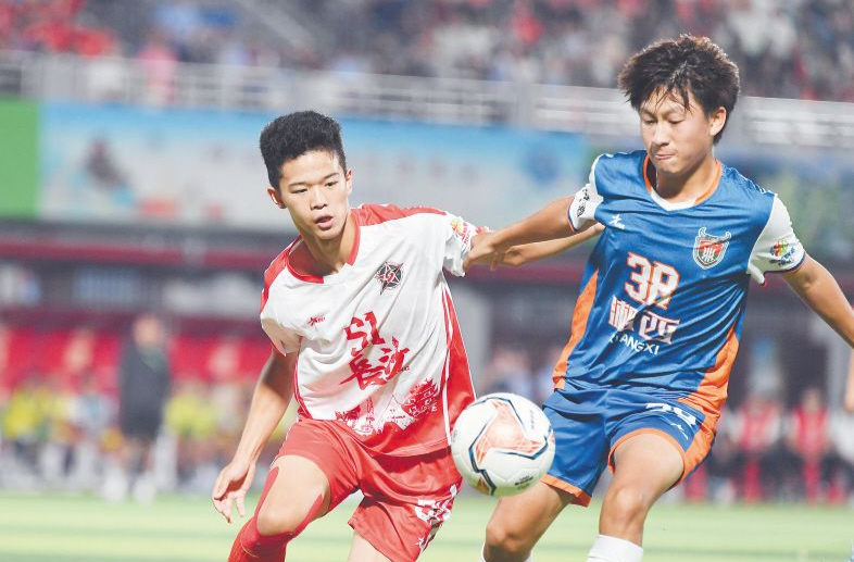 “湘超”賽場學生射手火力全開 五輪戰罷“學生軍”斬獲41粒進球