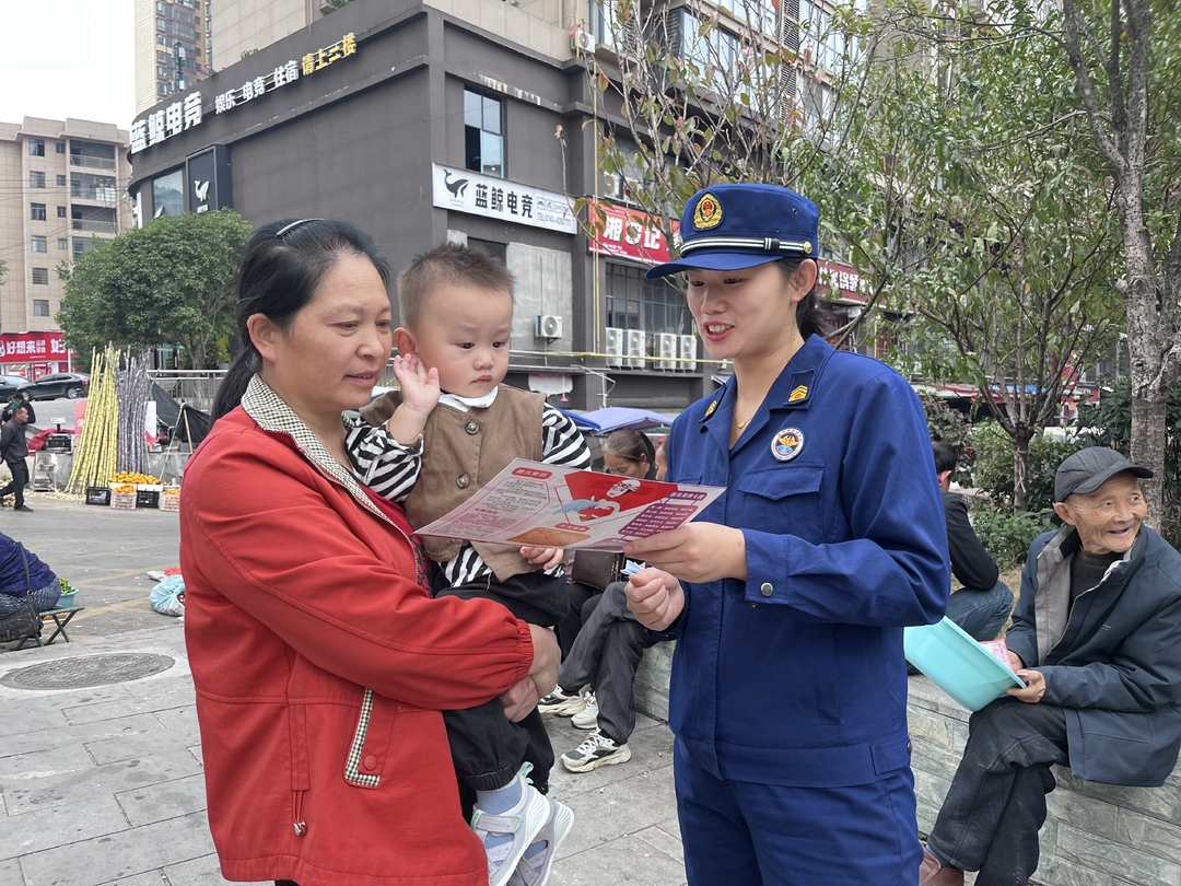 泸溪消防：精准宣传守护“薄弱环节”