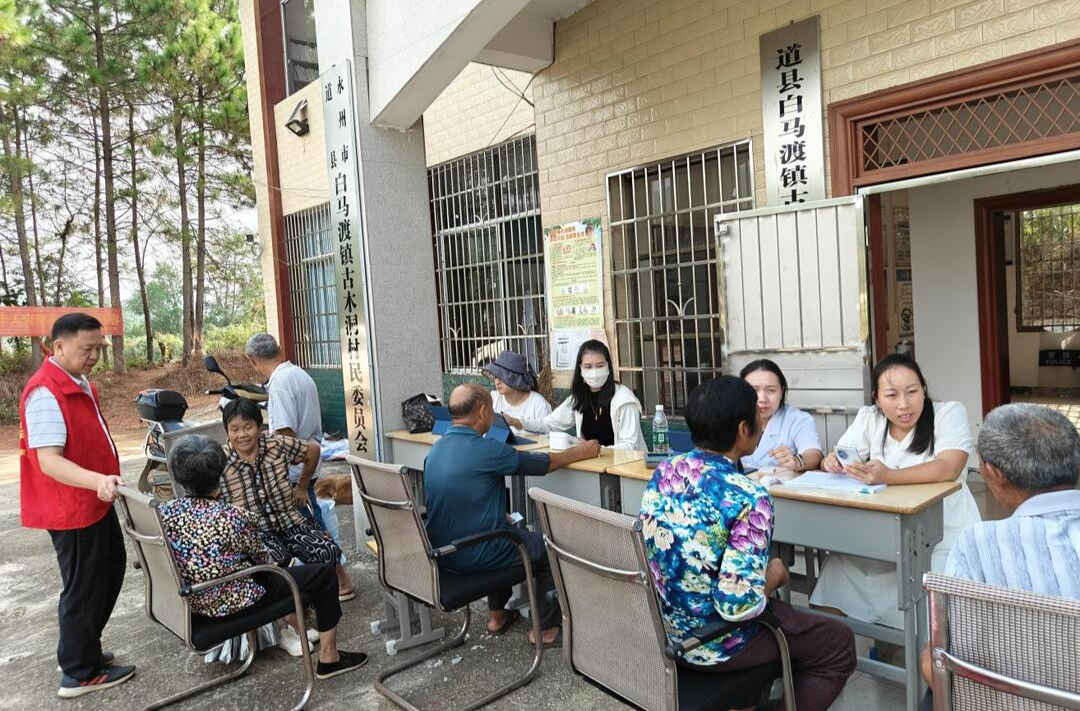 白马渡镇：健康服务进乡村 关爱老人零距离