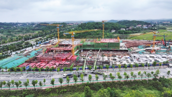 醫療資源 擴容提質