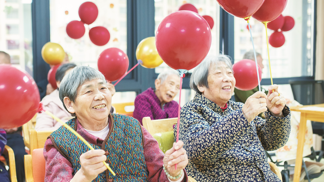 重阳敬老乐融融