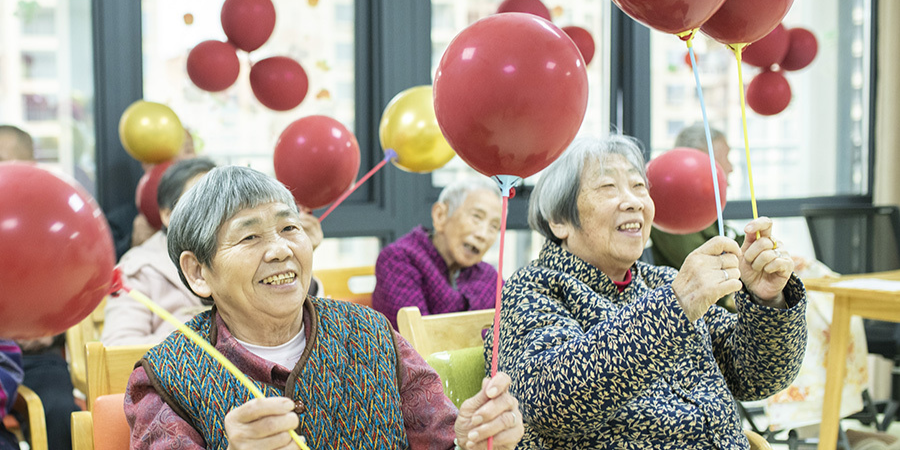 重阳敬老乐融融