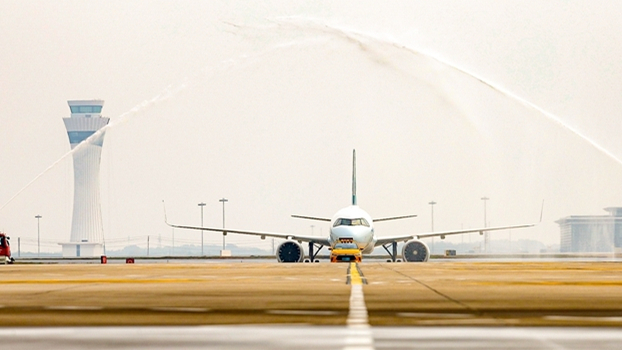 长沙往返香港直飞航正式开通