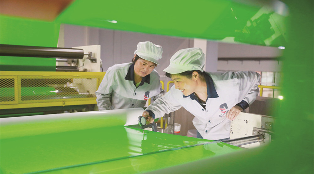 开足马力忙生产