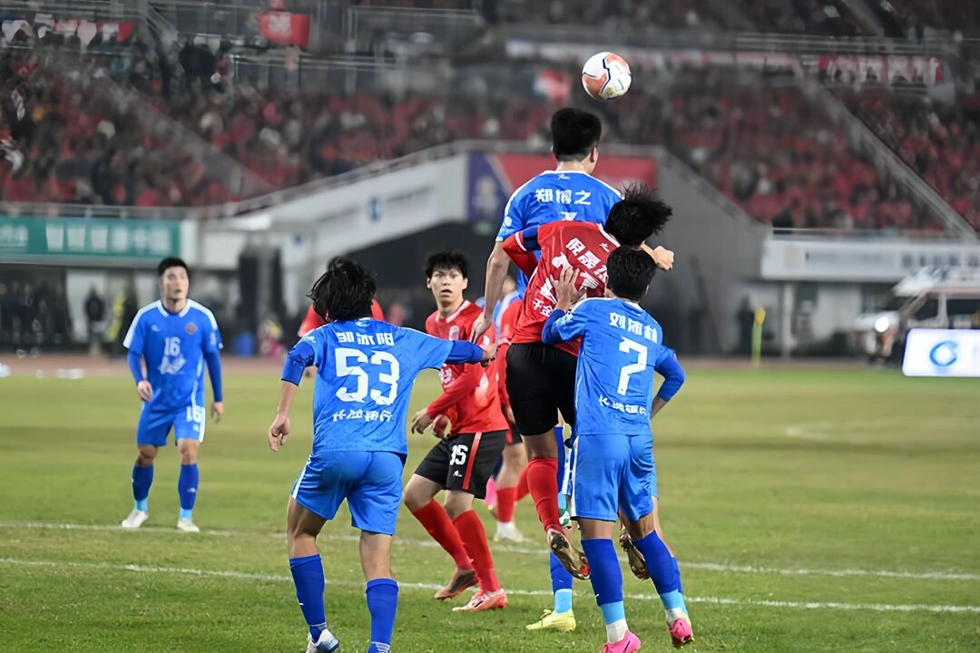 軌道小故事丨踢“湘超”的鄭博之