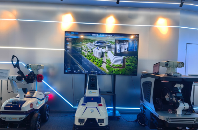 在長(zhǎng)沙，逛機(jī)器人4S店是一種什么體驗(yàn)？