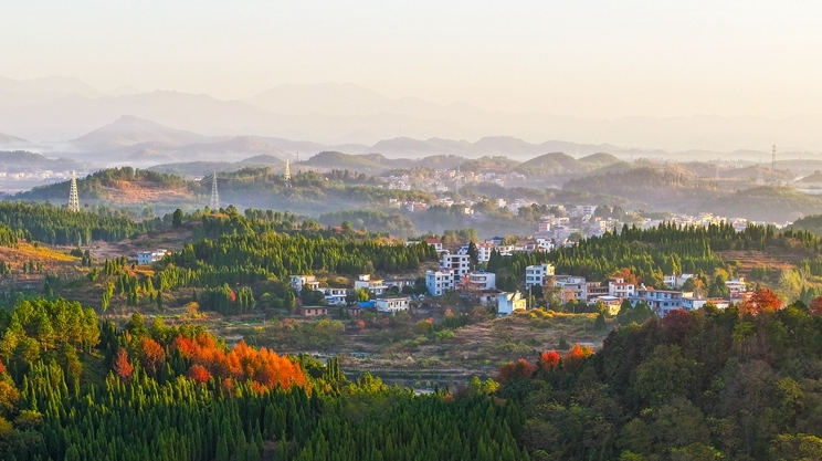 初冬山乡 美如画卷