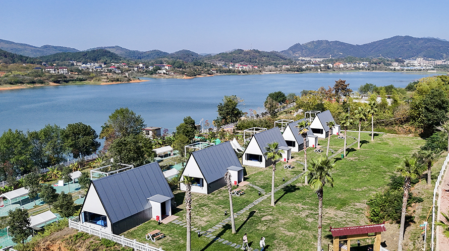 生态富民 旅游兴村