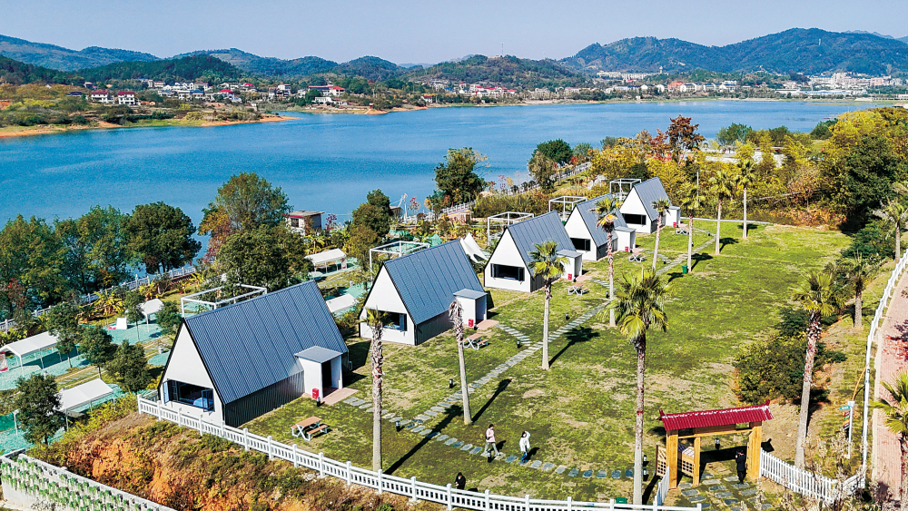 生态富民 旅游兴村