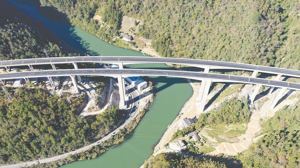 城龙高速冲刺通车