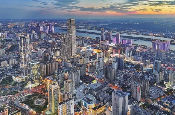 【湘涌新潮——全面深化改革看湖南蹲点观察】顶流夜经济，长沙何以炼成