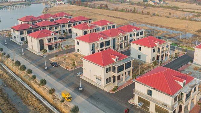 托起村民安居梦