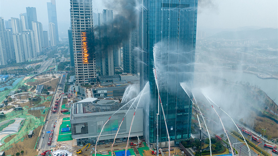 湖南高层建筑灭火救援演练在长沙举行