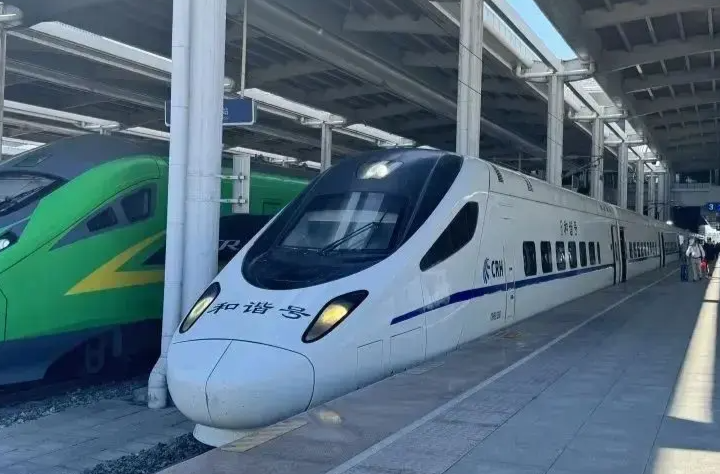 跨城看“湘超”决赛！长沙南站加开这些“球迷专列”