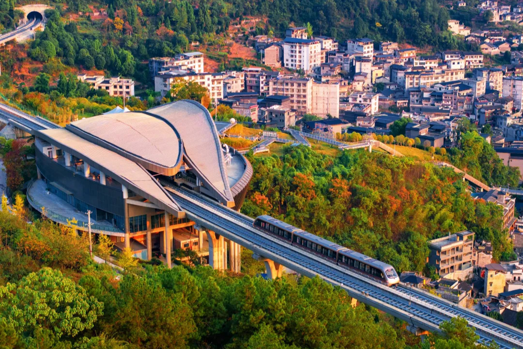 凤凰磁浮荣膺&ldquo;2025年湖南省工业旅游基地&rdquo;称号