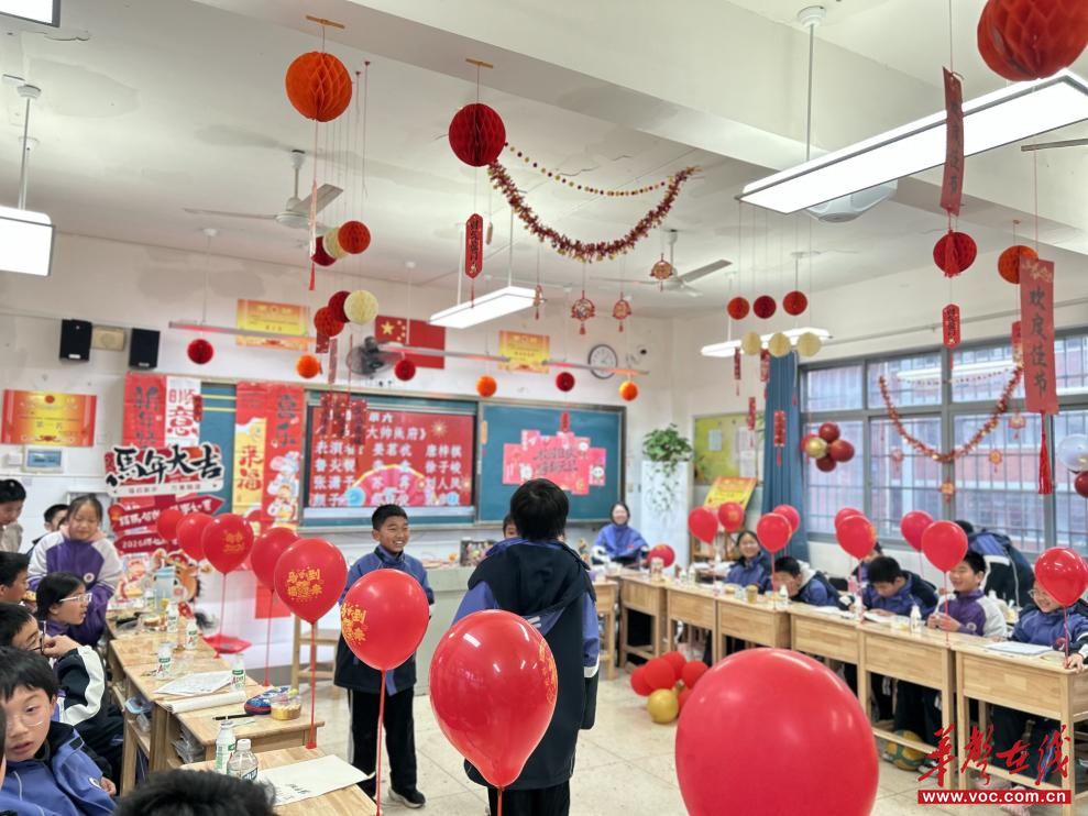 临澧县丁玲学校：美育润心庆元旦 青春逐梦启新程