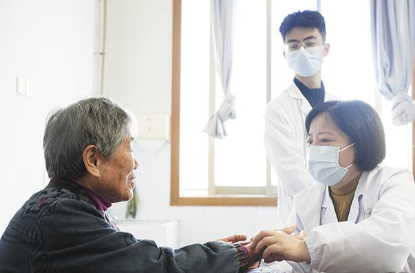 在长沙，能否建专门的“老年医院”？