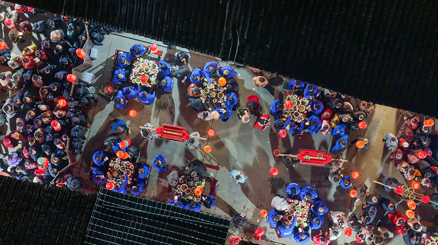 千年古镇长街宴迎客