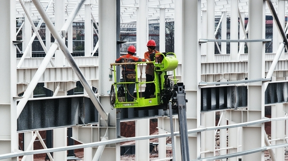 项目建设施工忙